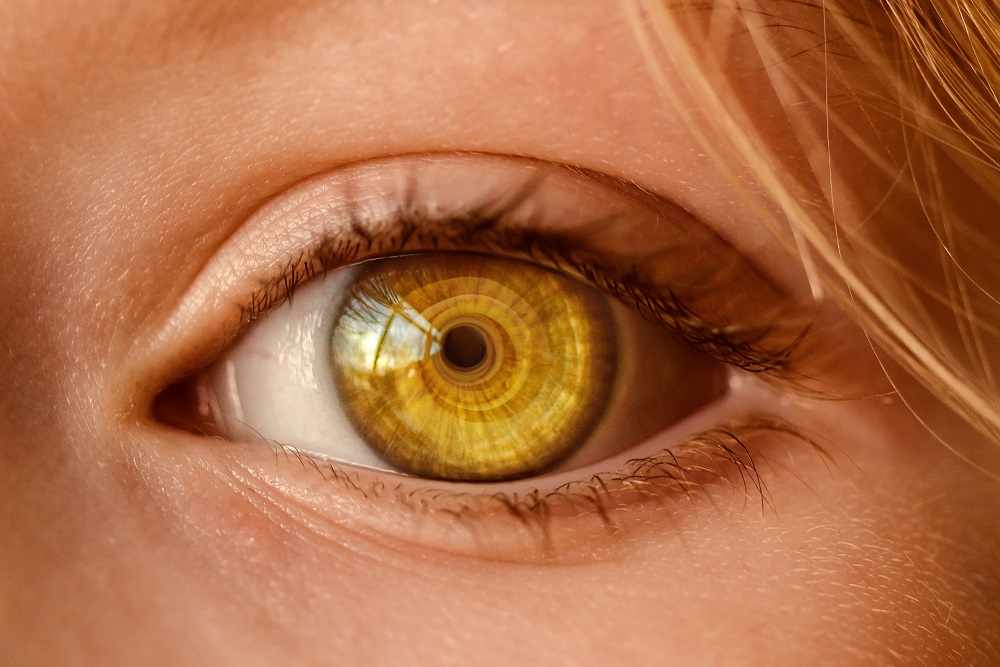 How to Change Eye Color: Permanent and Temporary Options to Change Your